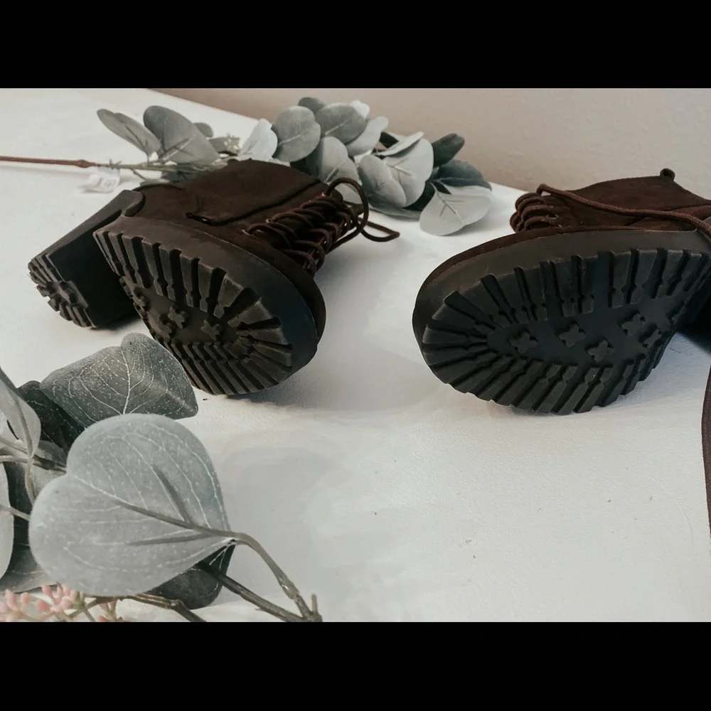 Brown Pleather Heels - Picture 3 of 3